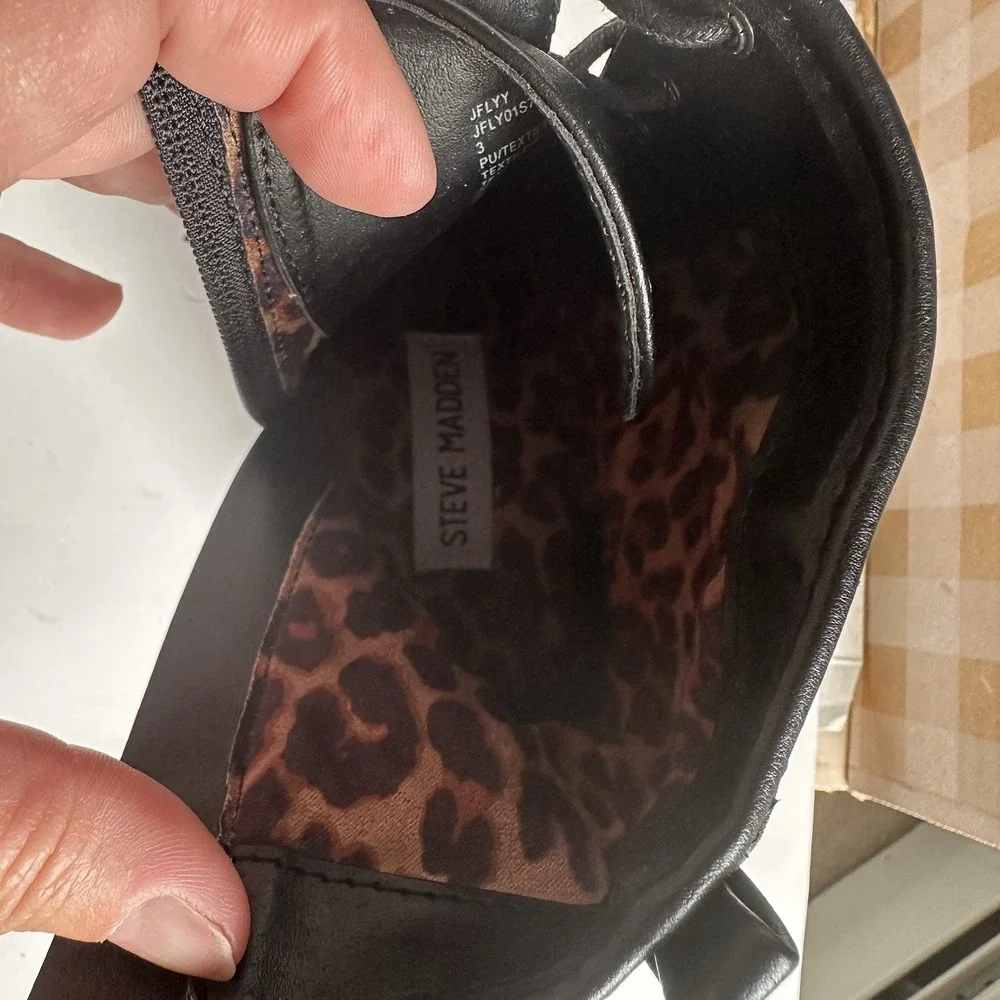 Steve Madden new but